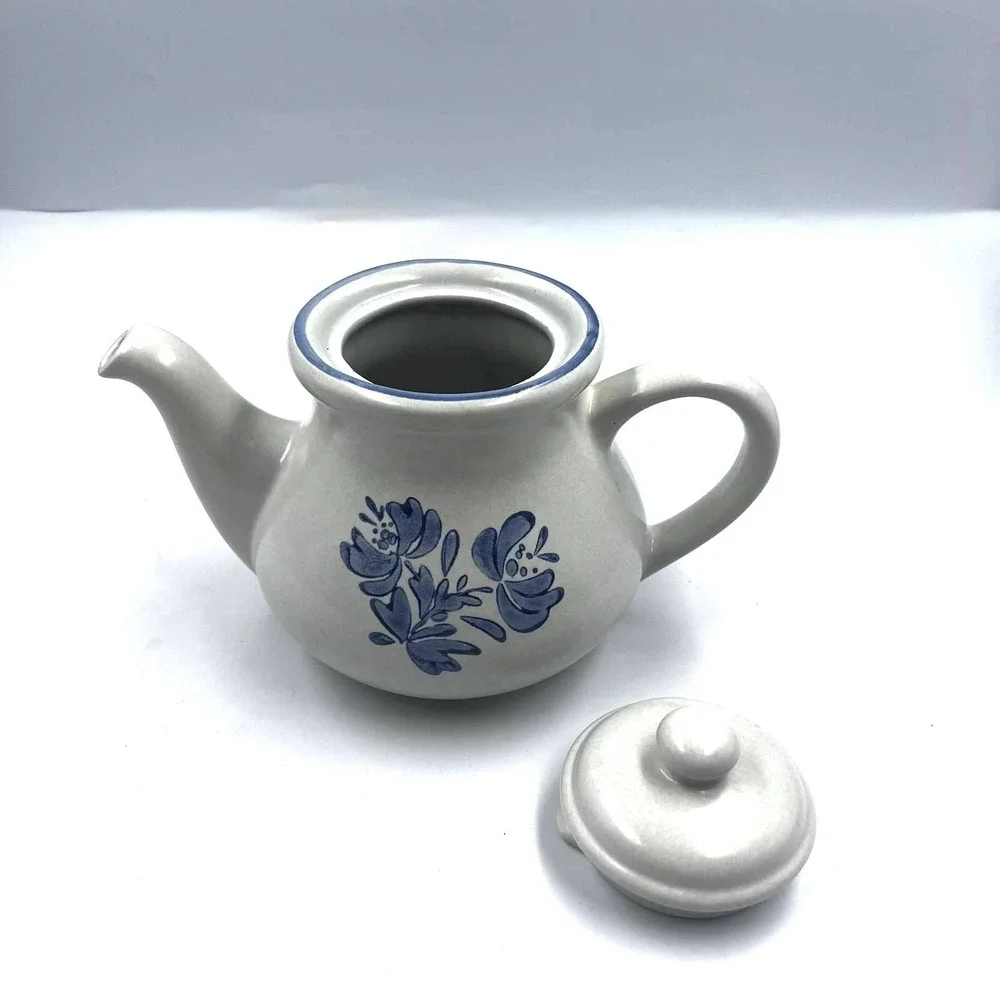 Pfaltzgraff Yorktowne Teapot Coffee Pot Stoneware 5 Cup W Lid 7-550 Floral
